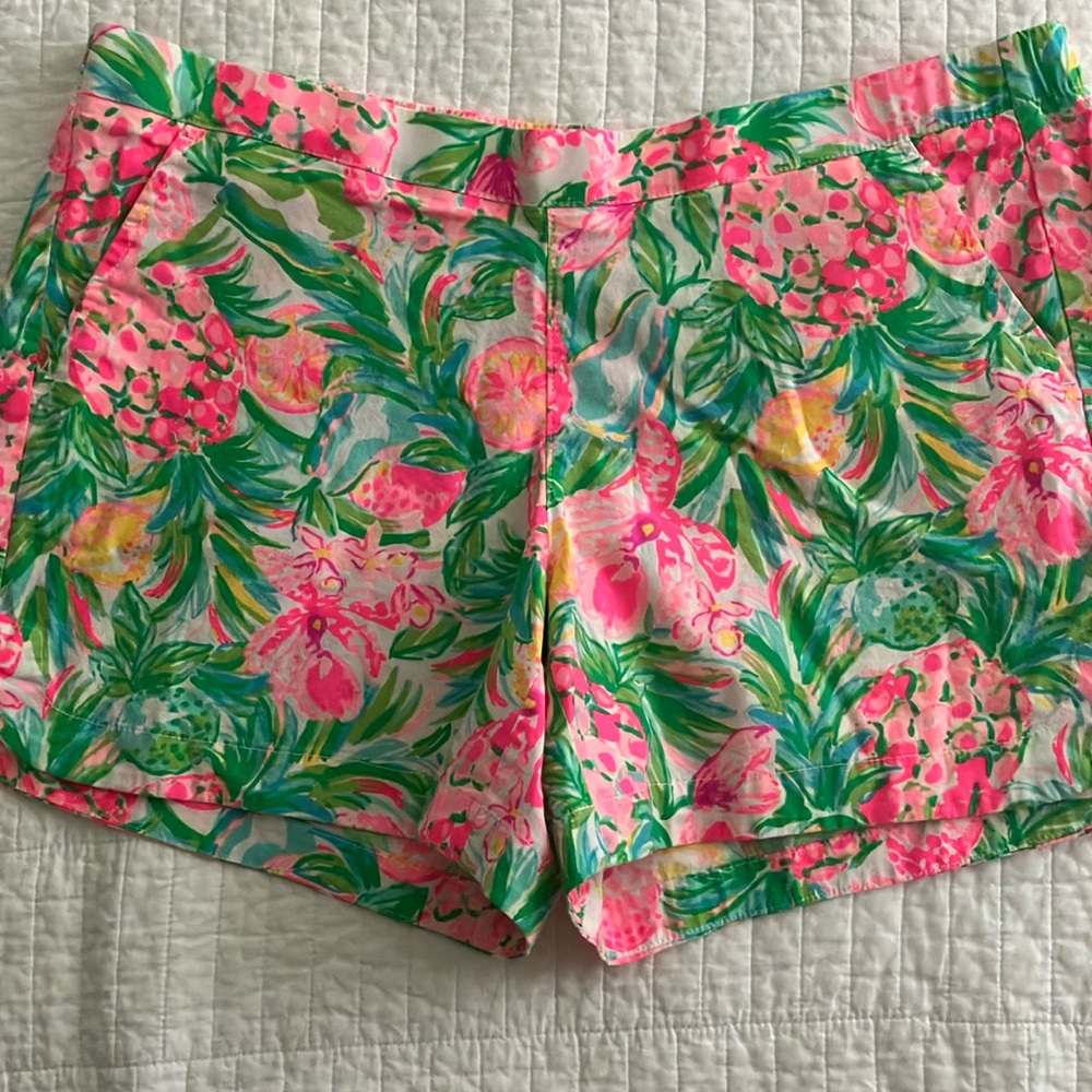 Lilly Pulitzer board shorts size medium